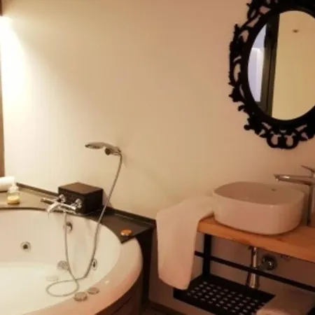 Deluxe With Jacuzzy Appartamento *